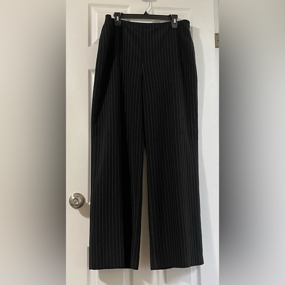 Liz Claiborne Wide Leg Pin Striped Dress Pants Size 16 - Picture 1 of 6